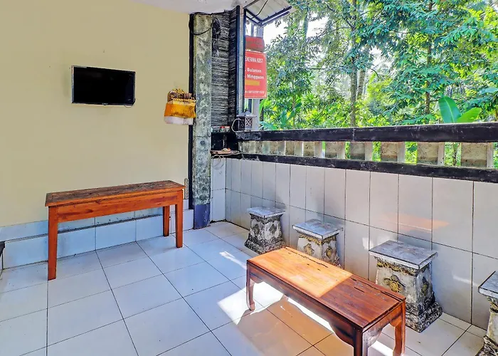 Hotel Oyo 92438 Nugraha Near Monkey Forest Sangeh