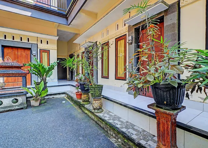 Oyo 92438 Nugraha Near Monkey Forest Hotel